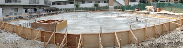 2009-0822土間コン打設_600x158.jpg